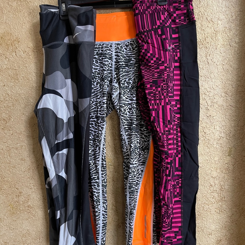 3 Pairs of Women’s 3/4 Nike Leggings